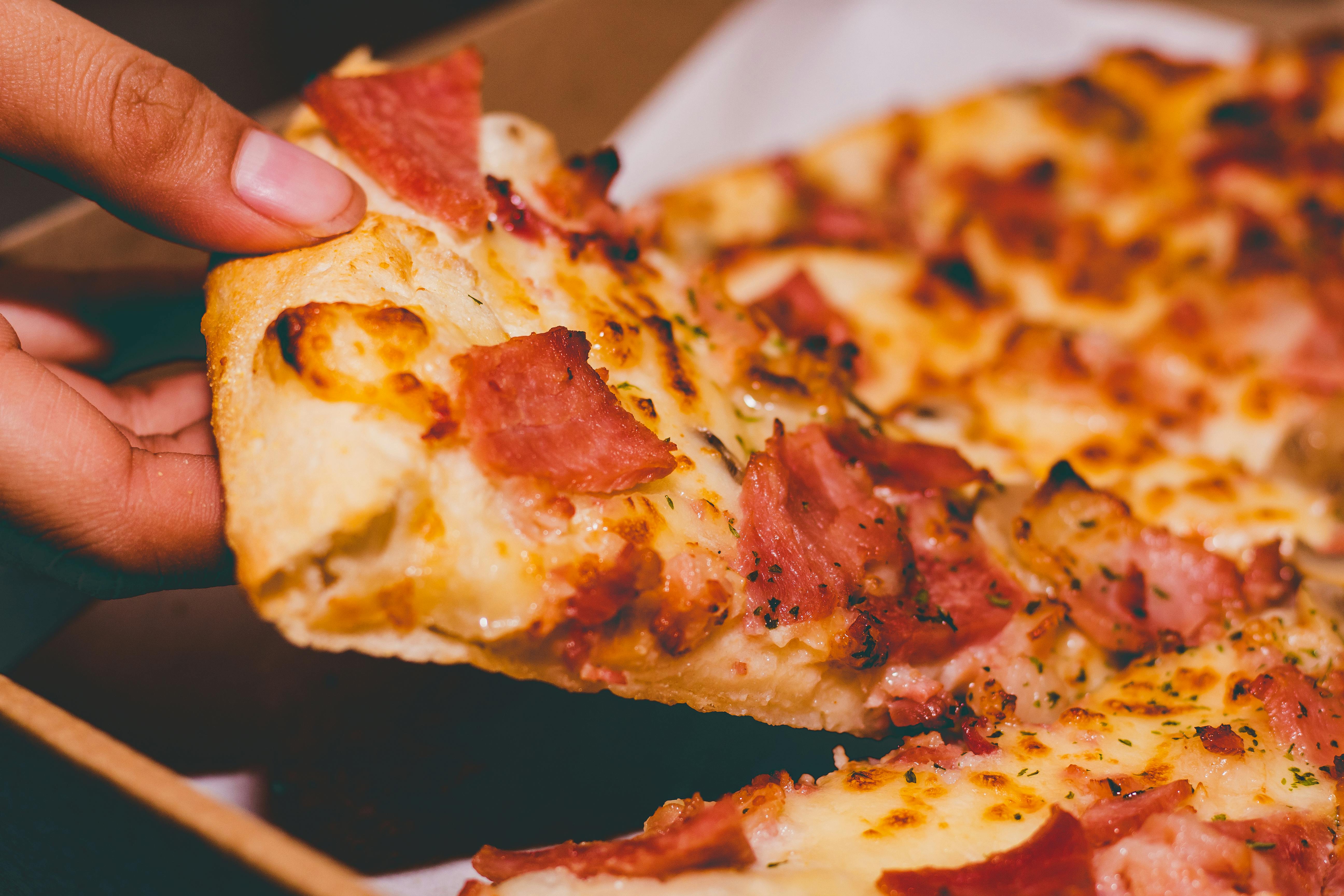 Pizza classique mozzarella et jambon